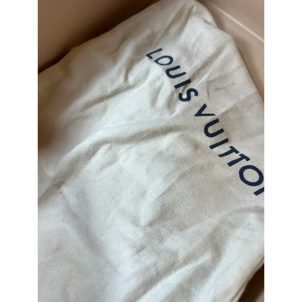 Size 7.5LV/8.5US- Louis Vuitton Major Loafer Epi Leather🖤 RETAIL $1,110! - Picture 8 of 9